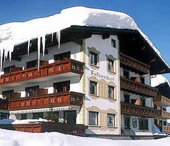 Hotel-garni Felsenhof 3*