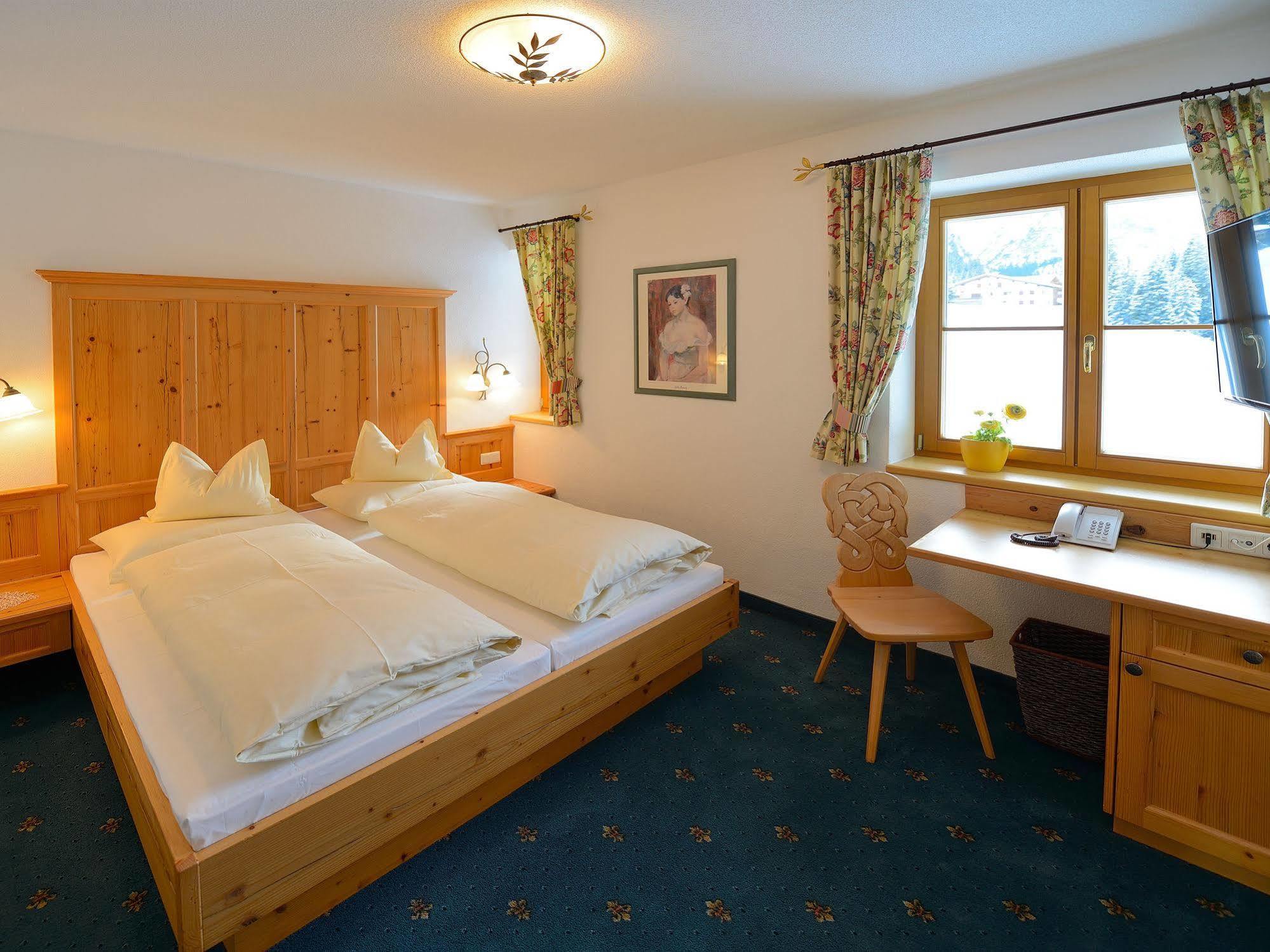 Hotel-garni Felsenhof 3* Lech am Arlberg