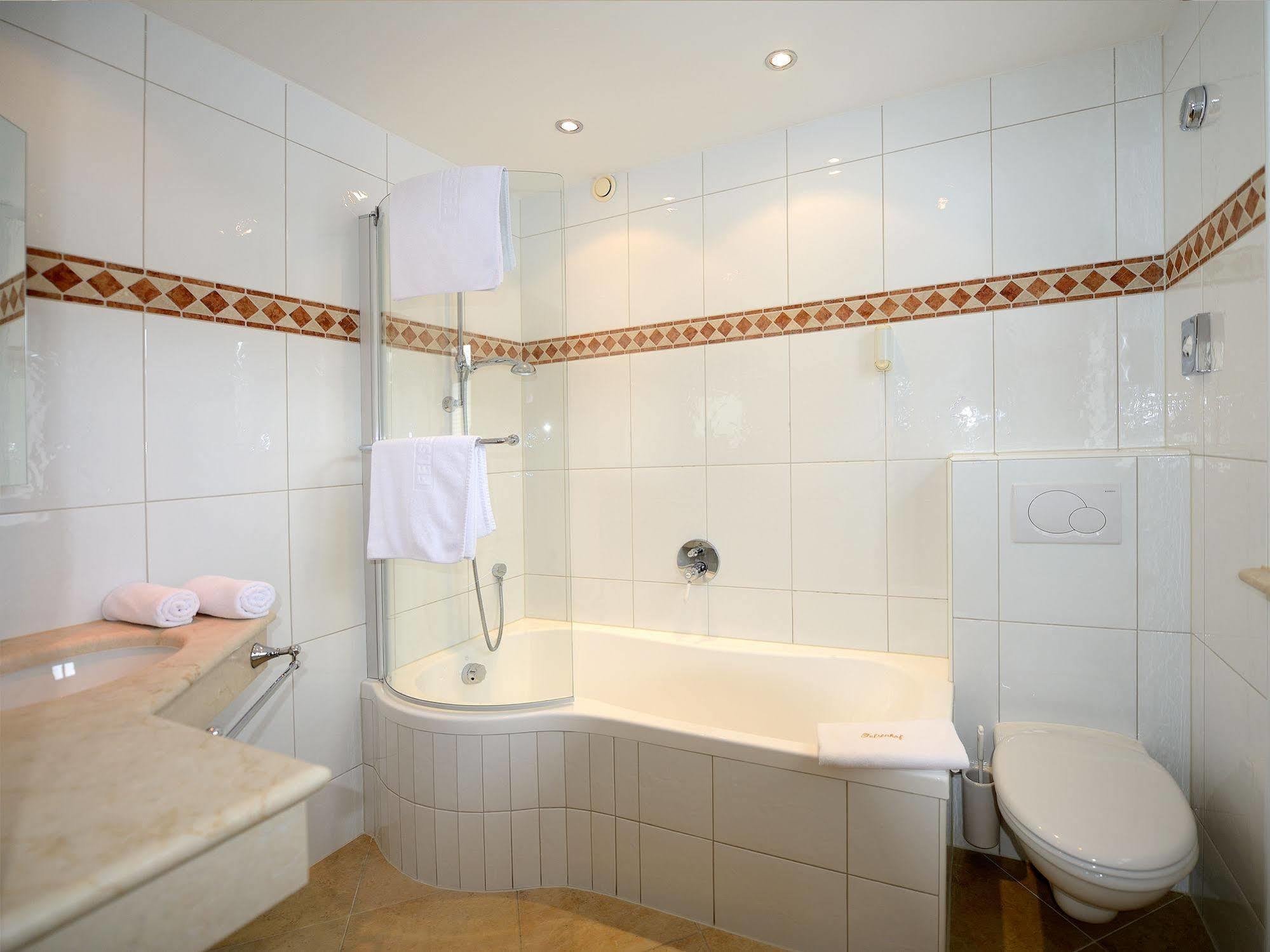 Hotel-garni Felsenhof Hotel